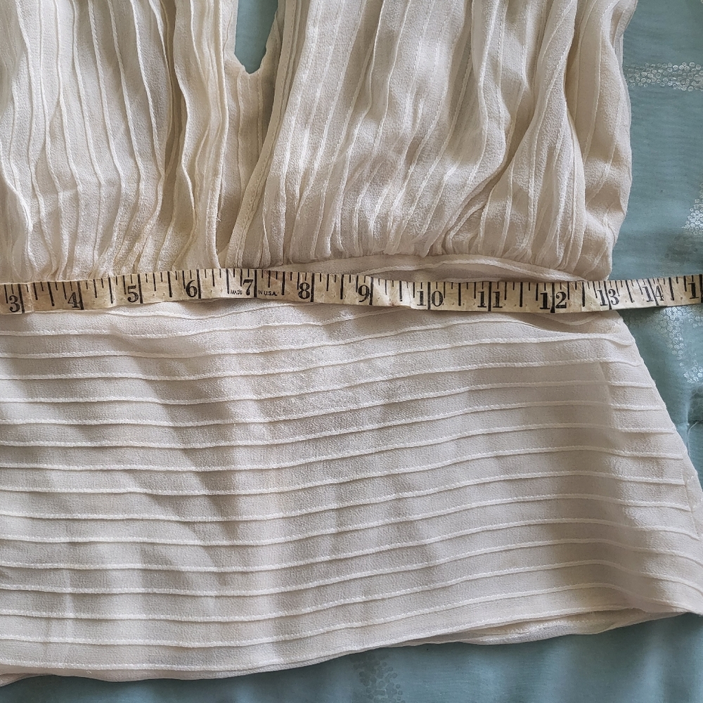 BCBG MaxAzaria Unique sexy blouse - Picture 6 of 9